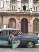 Autos antiguos en la ciudad de La Habana. 